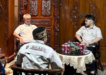 Capaian Isran Noor Dipertanyakan, Barikade Tantang Rudi Mas’ud Debat Terbuka
