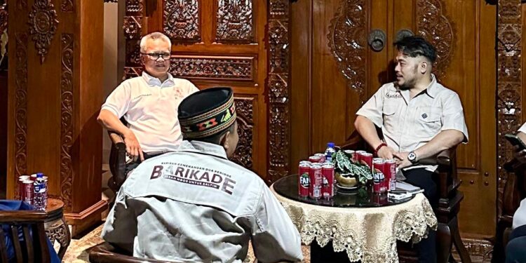 Capaian Isran Noor Dipertanyakan, Barikade Tantang Rudi Mas’ud Debat Terbuka