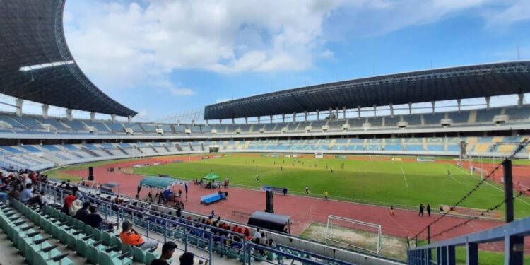 Dispora Kaltim Dukung Pembenahan Stadion Utama Palaran