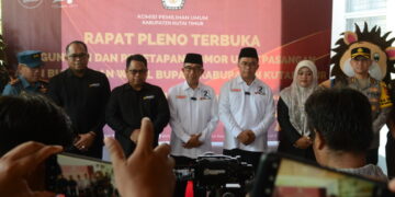 Debat Perdana Pilkada Kutim Dihadiri Pjs Bupati