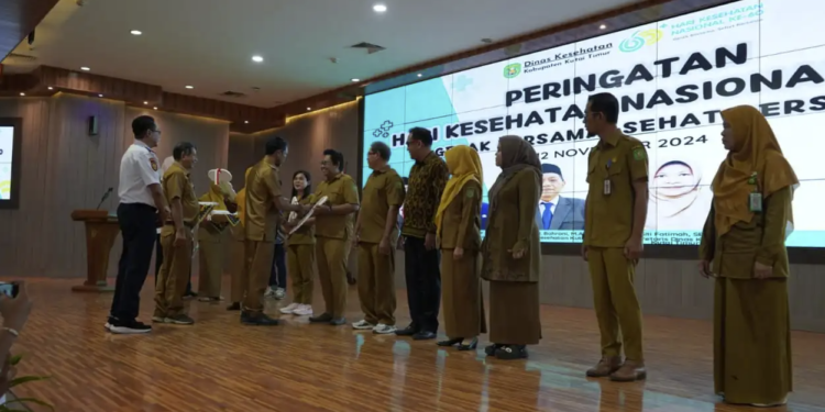 HKN di Kutai Timur, Pjs Bupati Agus Hari Kesuma Tekankan Pentingnya Peran Tenaga Medis