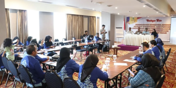 DPPKB Kutim Gelar Bimtek untuk Tingkatkan Kompetensi ASN