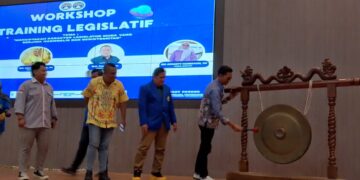 Pjs Bupati Kutim Buka Workshop Training Legislatif