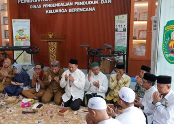 Pjs Bupati Kutim Hadiri Khataman Quran di DPPKB