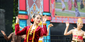 Pesta Rakyat Magic Land di Townhall Menampilkan Seni Budaya Kutai Timur
