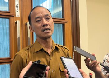 Pembongkaran Jembatan Besi Tenggarong Ditunda, Pemkab Kukar Pertimbangkan Kajian Ulang