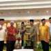Camat Loa Janan Terima Piala Tetap Setelah Tiga Kali Berturut-Turut Raih Juara Umum MTQ