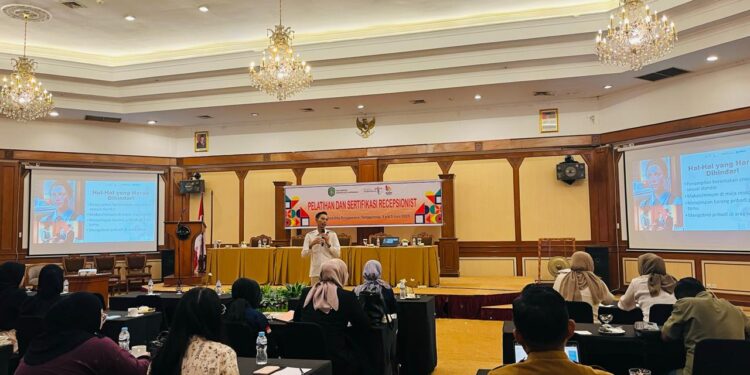 Kukar Genjot Profesionalisme Resepsionis Hotel Demi Daya Saing Pariwisata