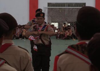 Anggota Pramuka Kukar saat mengikuti kegiatan Fire and Rescue di Tenggarong