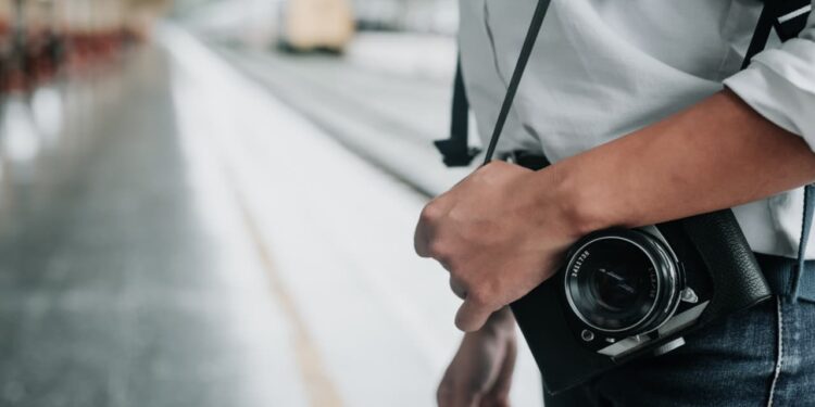 Dispora Kukar dorong pelatihan fotografi olahraga sebagai upaya pemberdayaan pemuda lokal