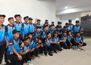 Para atlet Kukar antusias saat pelepasan kontingen menuju POPDA Kaltim 2025