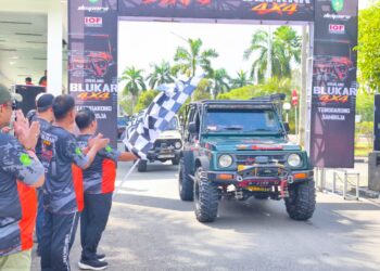 Komunitas Happy Jimny Kukar bersama Dispora Kukar membuka kegiatan Blukar 4x4