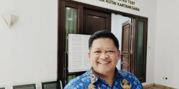 Kepala Dispora Kukar mengikuti proses Profiling ASN 2025 di Gedung CAT BKPSDM