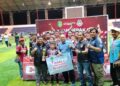 Foto bersama juara SSB usia dini Kukar usai mengikuti latihan dan pertandingan di Lapangan Pelajar