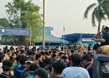 500 Massa ARAK Kepung Pendopo Odah Etam, Soroti Ketimpangan hingga Desak RUU Perampasan Aset