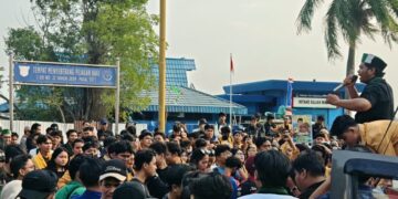 500 Massa ARAK Kepung Pendopo Odah Etam, Soroti Ketimpangan hingga Desak RUU Perampasan Aset